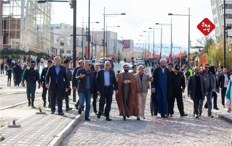 همزمان با برگزاری سومین رویداد بزرگ قرعه کشی “چند قدم تا شهر رویایی پدیده شاندیز” جمعی از مقامات شهرستان طرقبه شاندیز از شهر رویایی پدیده بازدید کردند.